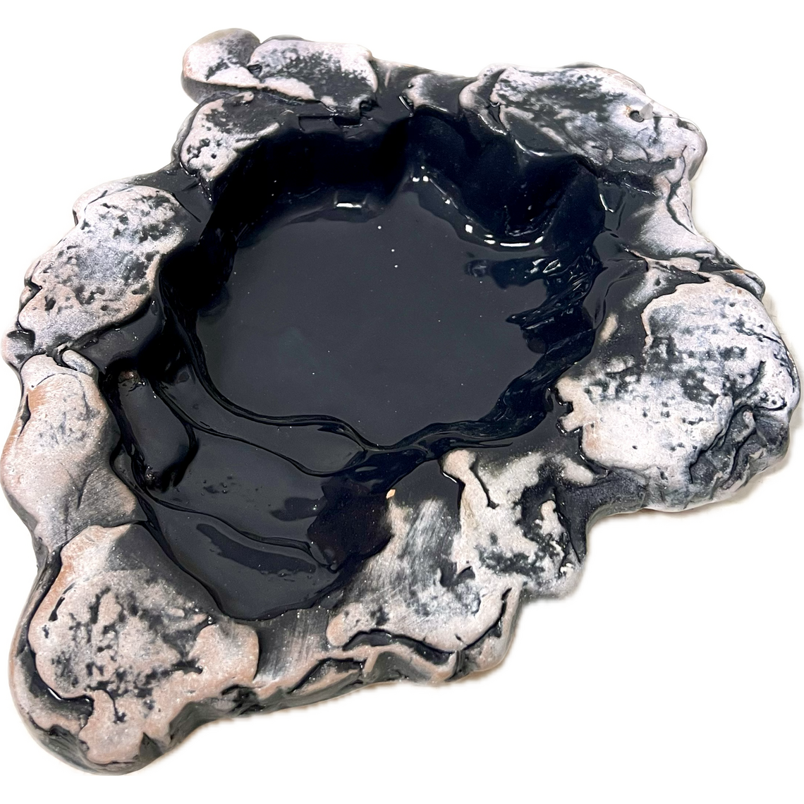 NOVAMARK TERRA Поилка пруд белая 20*25*5см