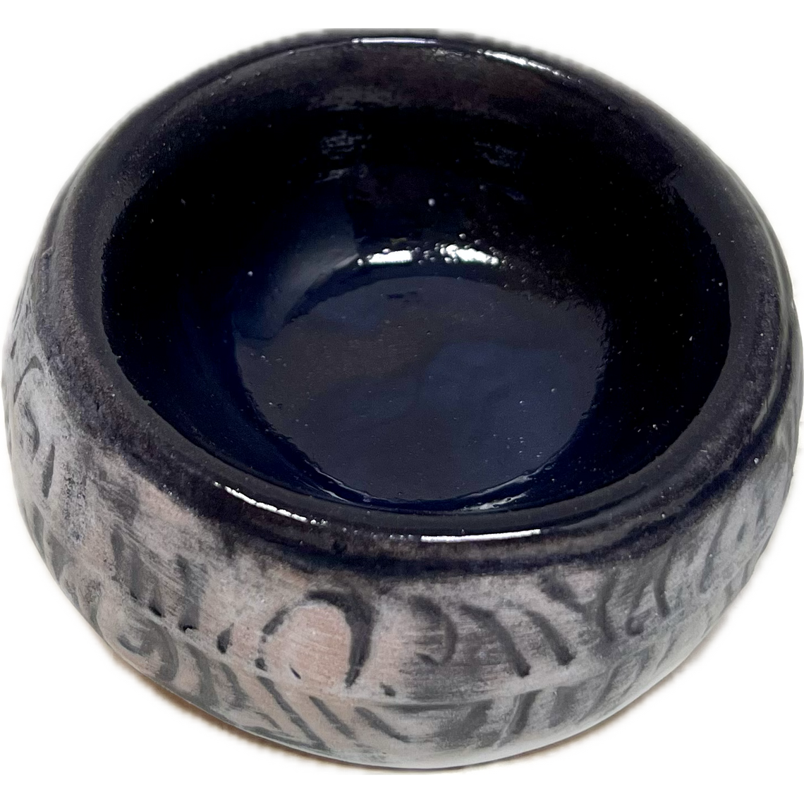 NOVAMARK TERRA Поилка круглая белая 10*10*3см